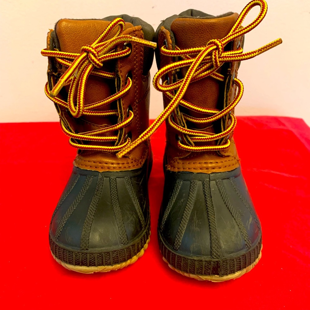 Boy’s Gap Duck Boots